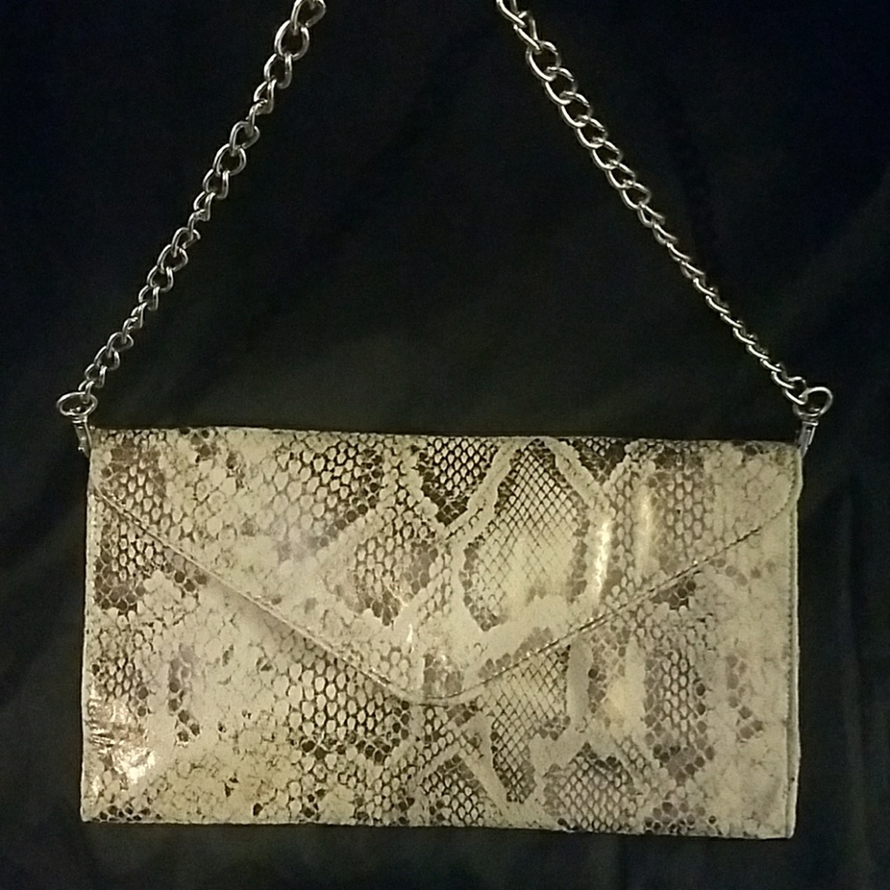 Hand bag